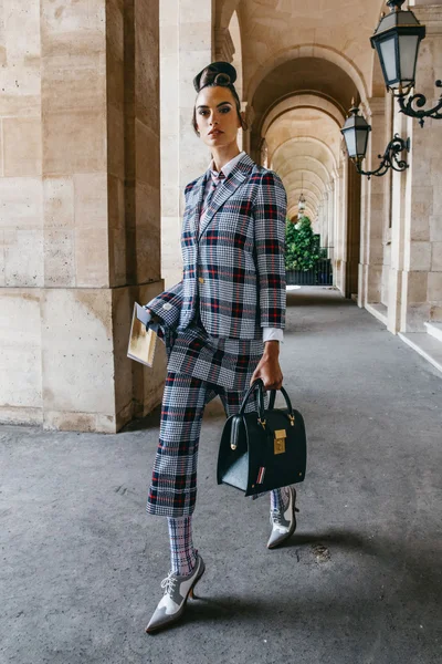 Look 13